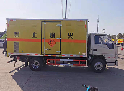 内蒙古爆破器材运输车